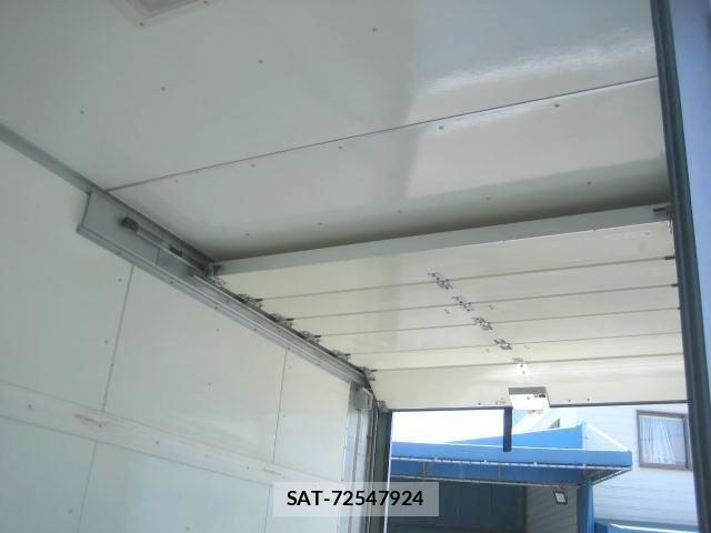Isuzu ELF TRUCK 2013-09 7250678-12