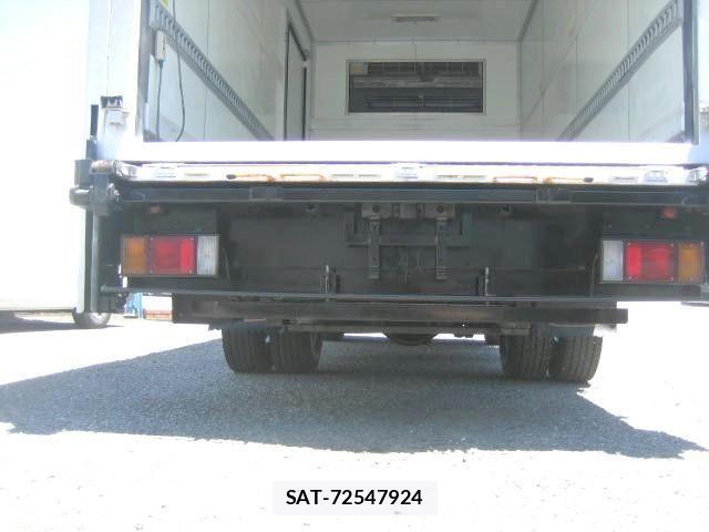 Isuzu ELF TRUCK 2013-09 7250678-17