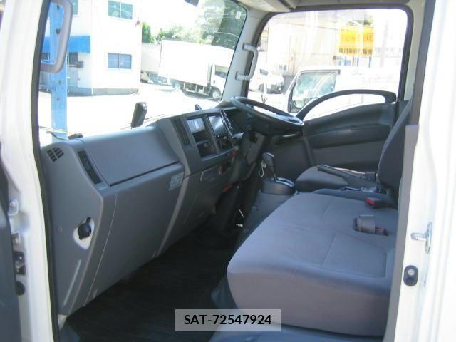 Isuzu ELF TRUCK 2013-09 7250678-25
