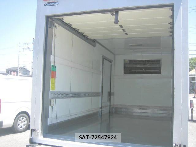 Isuzu ELF TRUCK 2013-09 7250678-5