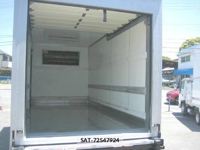 Isuzu ELF TRUCK 2013-09 7250678-6