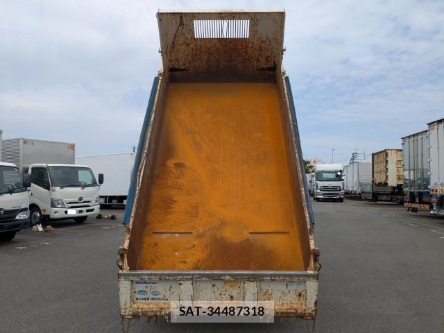 Isuzu ELF TRUCK 2017-02 7250657-7