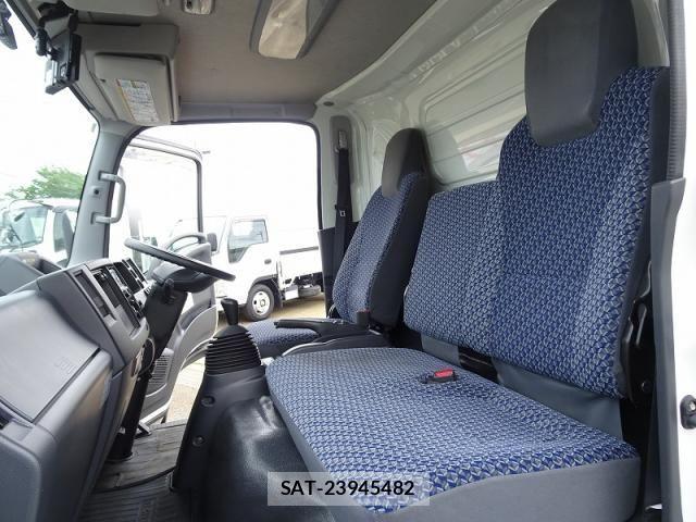 Isuzu ELF TRUCK 2022-07 7250636-15