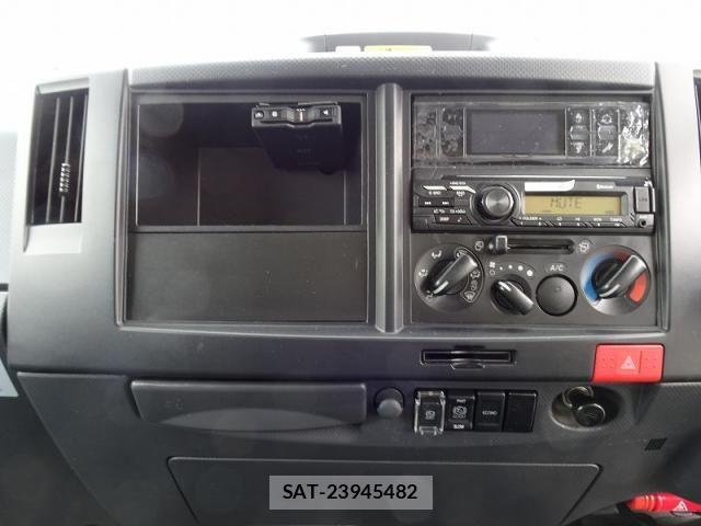 Isuzu ELF TRUCK 2022-07 7250636-19
