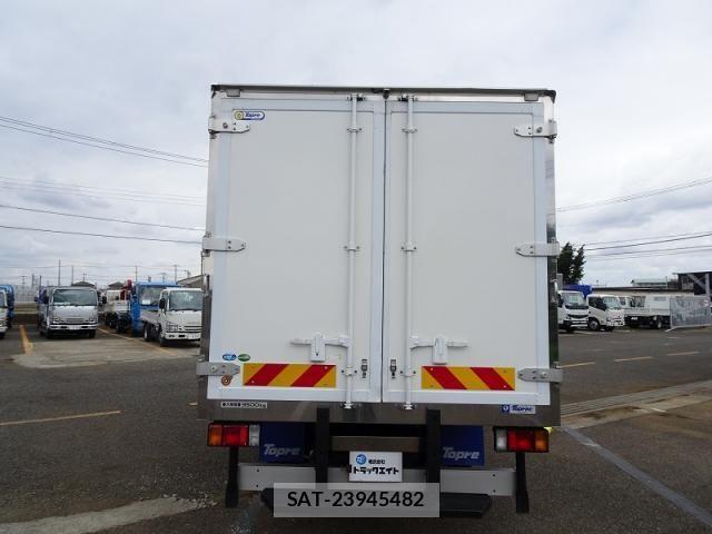 Isuzu ELF TRUCK 2022-07 7250636-4