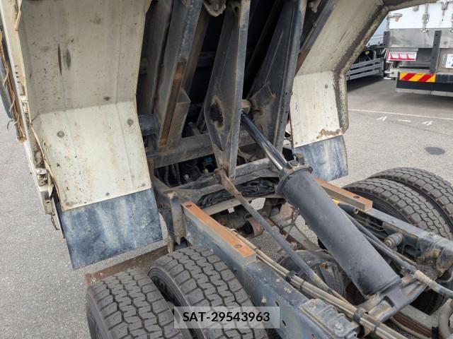 Isuzu ELF TRUCK 2017-02 7250654-18