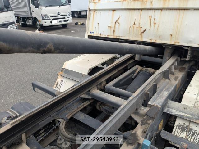 Isuzu ELF TRUCK 2017-02 7250654-19