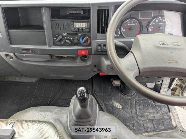 Isuzu ELF TRUCK 2017-02 7250654-23