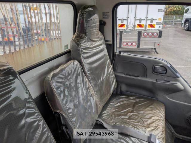 Isuzu ELF TRUCK 2017-02 7250654-24
