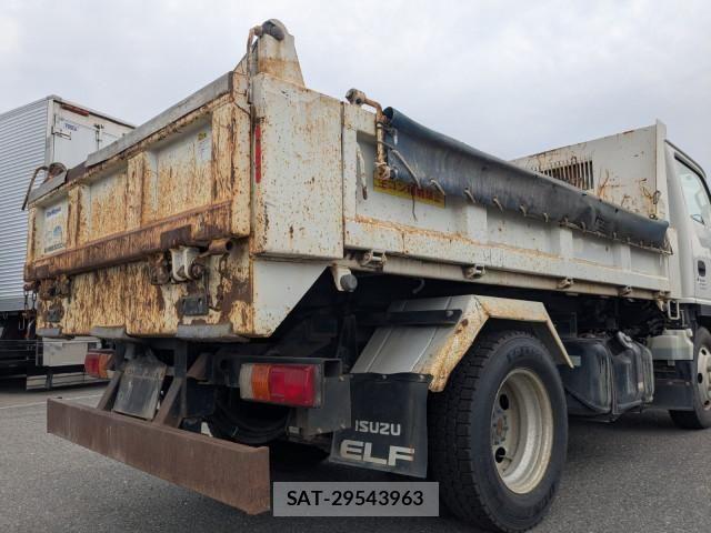 Isuzu ELF TRUCK 2017-02 7250654-6