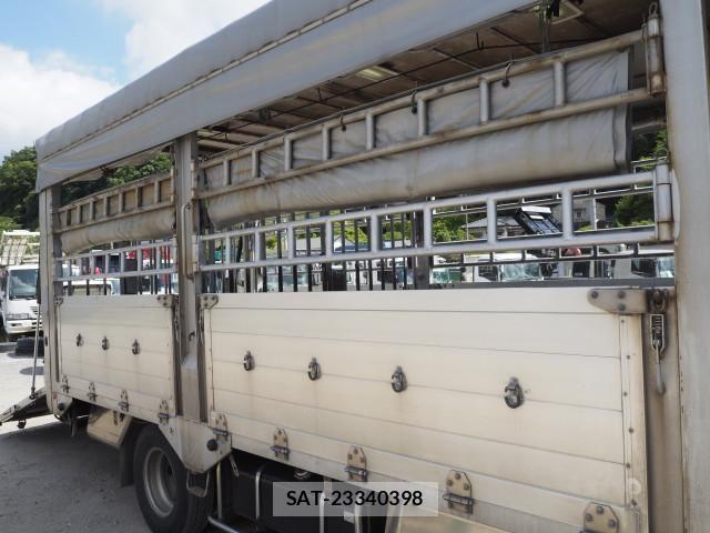 Isuzu ELF TRUCK 2004-04 7250667-13