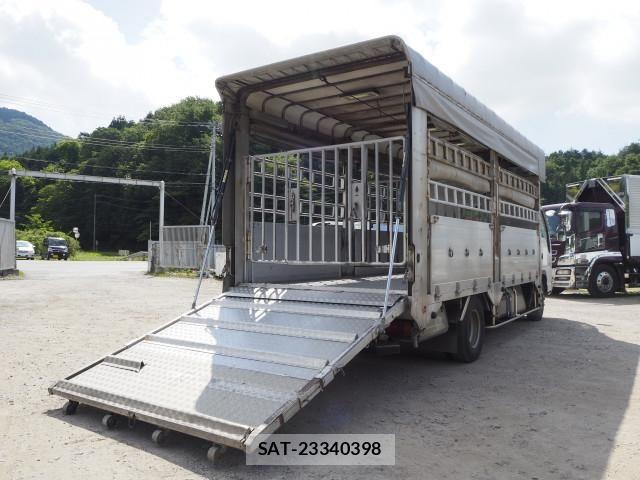 Isuzu ELF TRUCK 2004-04 7250667-4