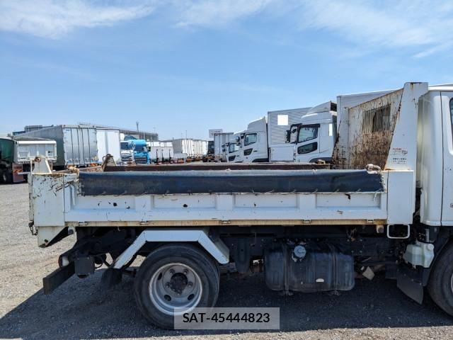 Isuzu ELF TRUCK 2017-03 7250651-20