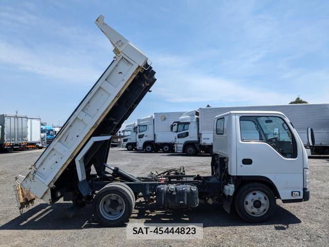 Isuzu ELF TRUCK 2017-03 7250651-22