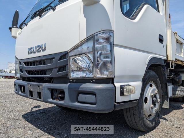 Isuzu ELF TRUCK 2017-03 7250651-24