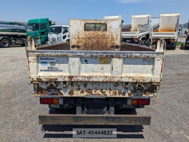 Isuzu ELF TRUCK 2017-03 7250651-4