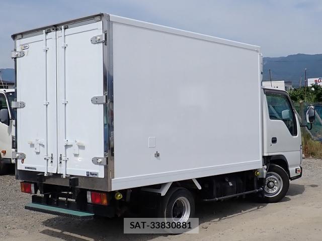 Isuzu ELF TRUCK 2018-03 7250671-2