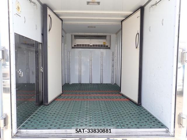 Isuzu ELF TRUCK 2018-03 7250671-7
