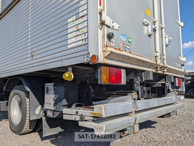 Isuzu ELF TRUCK 2018-11 7250656-6