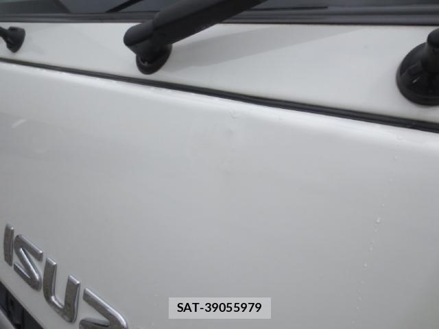 Isuzu ELF TRUCK 2023-04 7250646-18