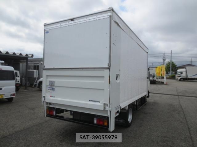 Isuzu ELF TRUCK 2023-04 7250646-3