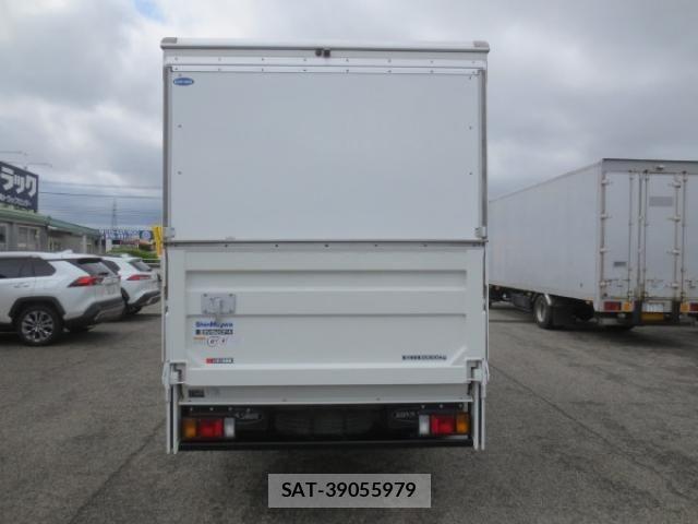 Isuzu ELF TRUCK 2023-04 7250646-6