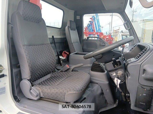 Isuzu ELF TRUCK 2006-04 7250641-14
