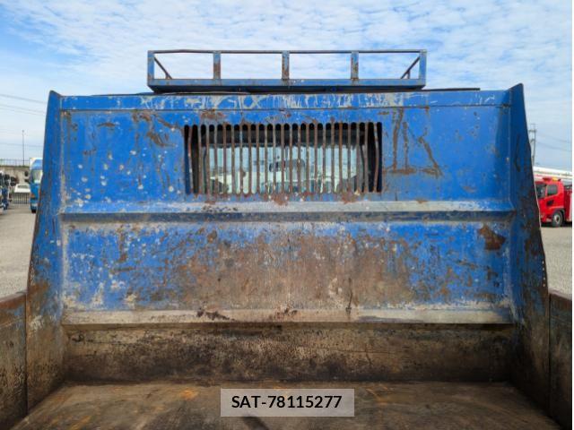Isuzu ELF TRUCK 2013-11 7250688-9