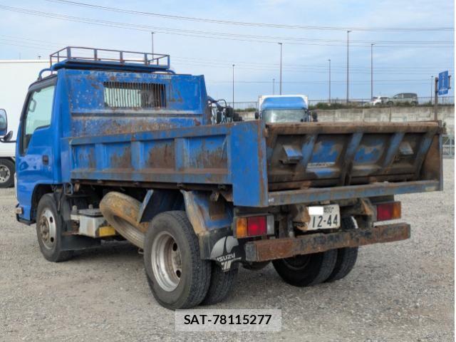 Isuzu ELF TRUCK 2013-11 7250688-2