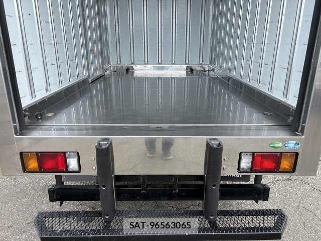 Isuzu ELF TRUCK 2019-10 7250673-11
