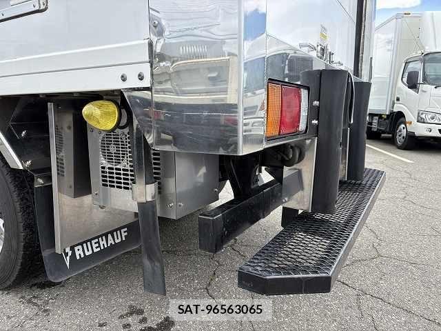 Isuzu ELF TRUCK 2019-10 7250673-19