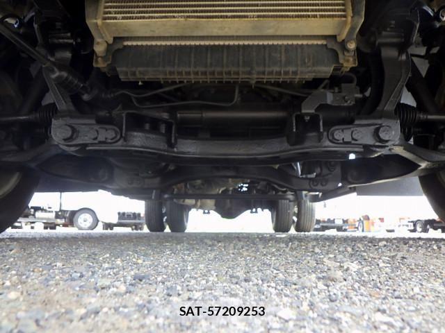 Isuzu ELF TRUCK 2021-02 7250648-20