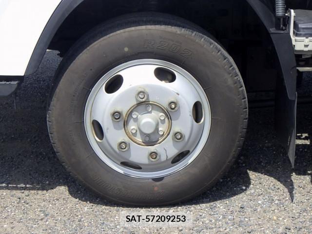 Isuzu ELF TRUCK 2021-02 7250648-26