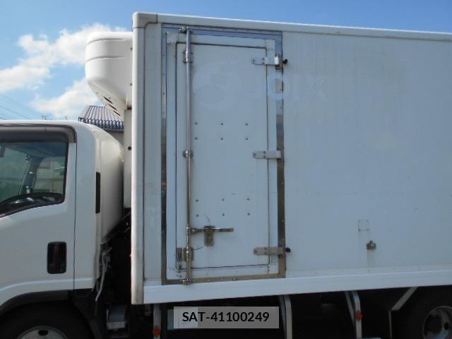 Isuzu ELF TRUCK 2019-06 7250675-4