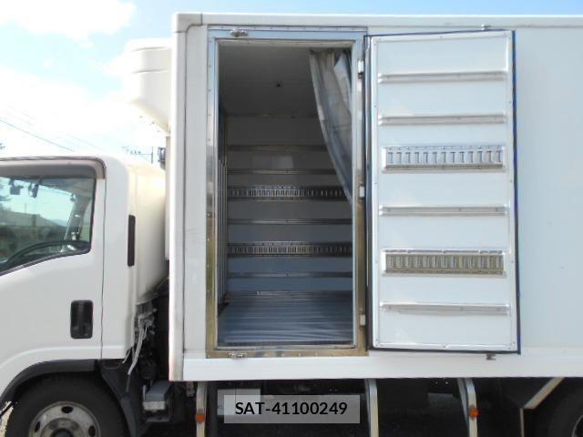 Isuzu ELF TRUCK 2019-06 7250675-5