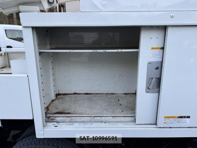 Isuzu ELF TRUCK 2016-12 7250670-10