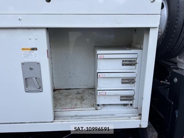 Isuzu ELF TRUCK 2016-12 7250670-11