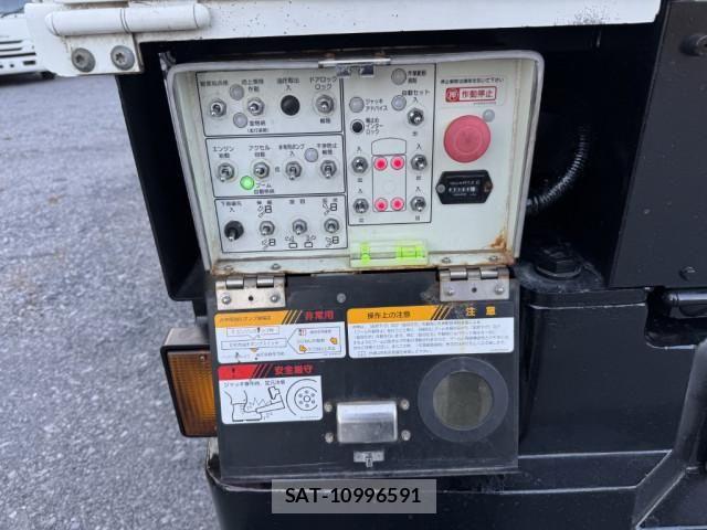 Isuzu ELF TRUCK 2016-12 7250670-12