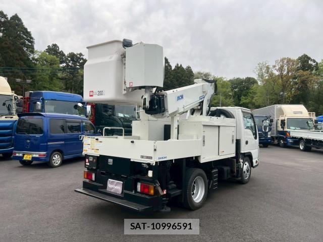 Isuzu ELF TRUCK 2016-12 7250670-3