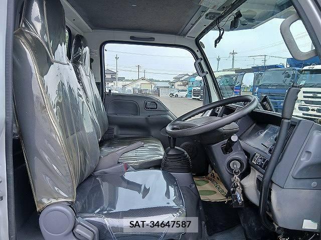 Isuzu ELF TRUCK 2017-06 7250168-11