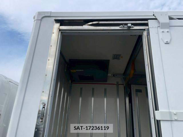 Isuzu ELF TRUCK 2019-04 7250658-8
