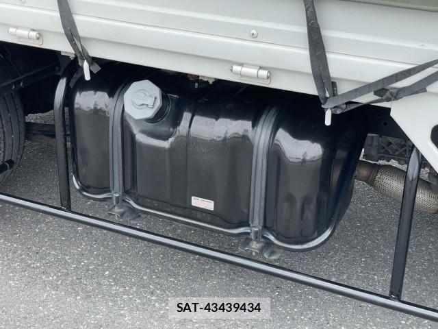 Isuzu ELF TRUCK 2018-02 7250664-19