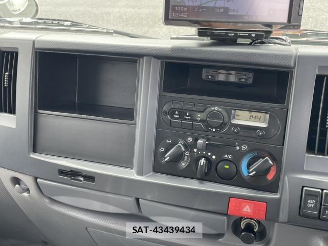 Isuzu ELF TRUCK 2018-02 7250664-26