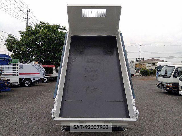 Isuzu ELF TRUCK 2017-03 7250655-12