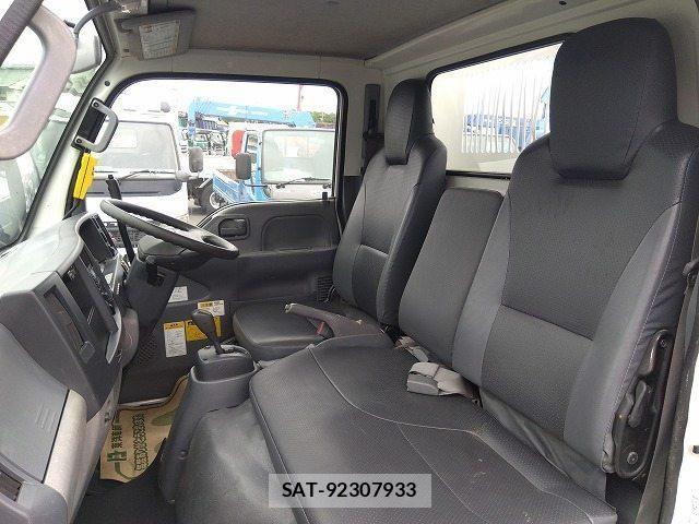 Isuzu ELF TRUCK 2017-03 7250655-19