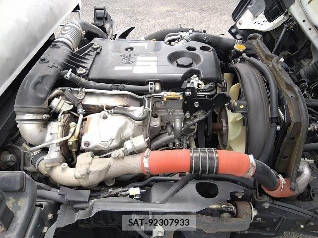 Isuzu ELF TRUCK 2017-03 7250655-21