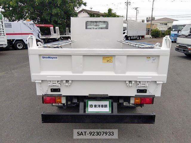 Isuzu ELF TRUCK 2017-03 7250655-4