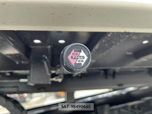 Isuzu ELF TRUCK 2026-04 7250637-17