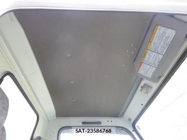 Isuzu ELF TRUCK 2003-03 7250698-24