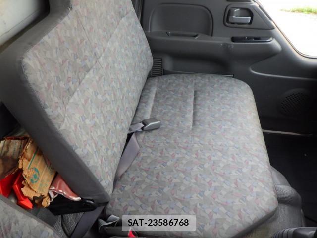 Isuzu ELF TRUCK 2003-03 7250698-25